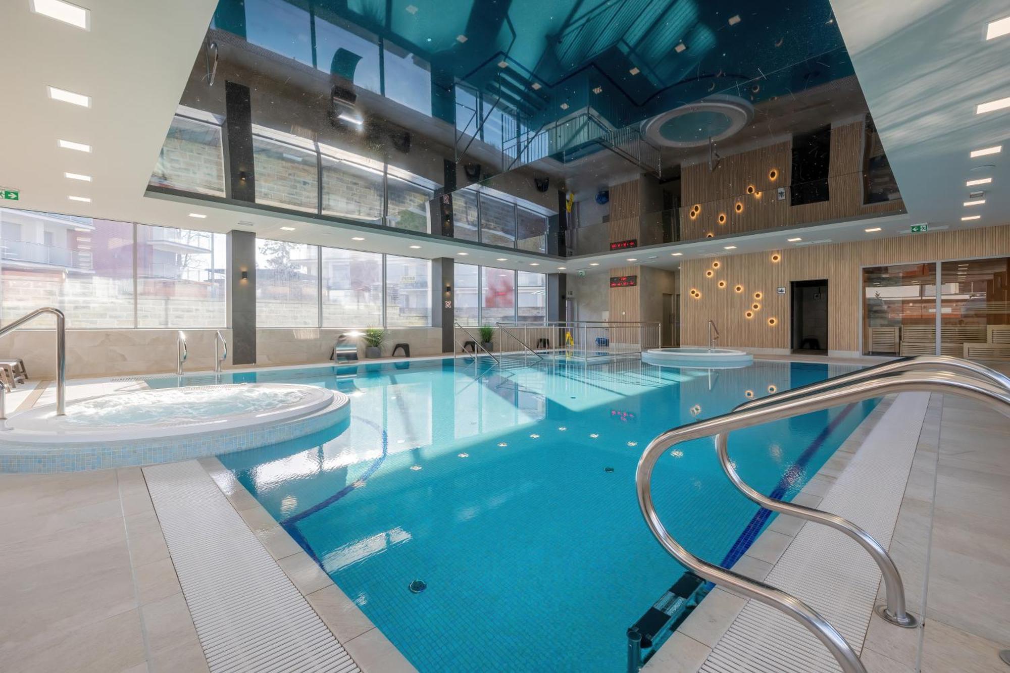Klifowa Resort With Spa, Fitness & Kids Club By Noclegi Renters 里沃 外观 照片