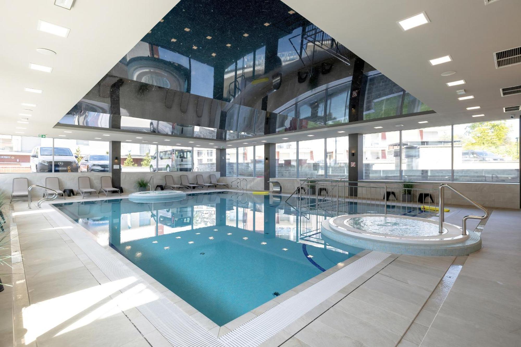 Klifowa Resort With Spa, Fitness & Kids Club By Noclegi Renters 里沃 外观 照片